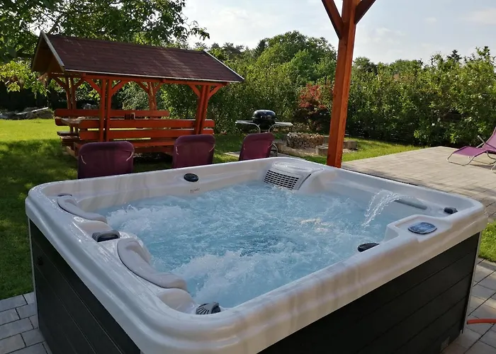 Pedro Villa Szigliget